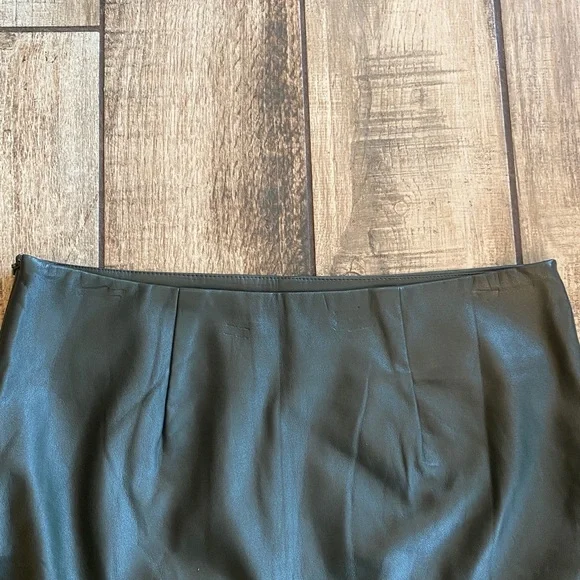 Romeo and Juliet Mini Skirt with Red & Yellow Floral Embroidery - Picture 10 of 10